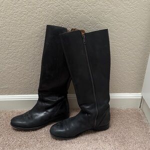 Frye Tan Leather Interior